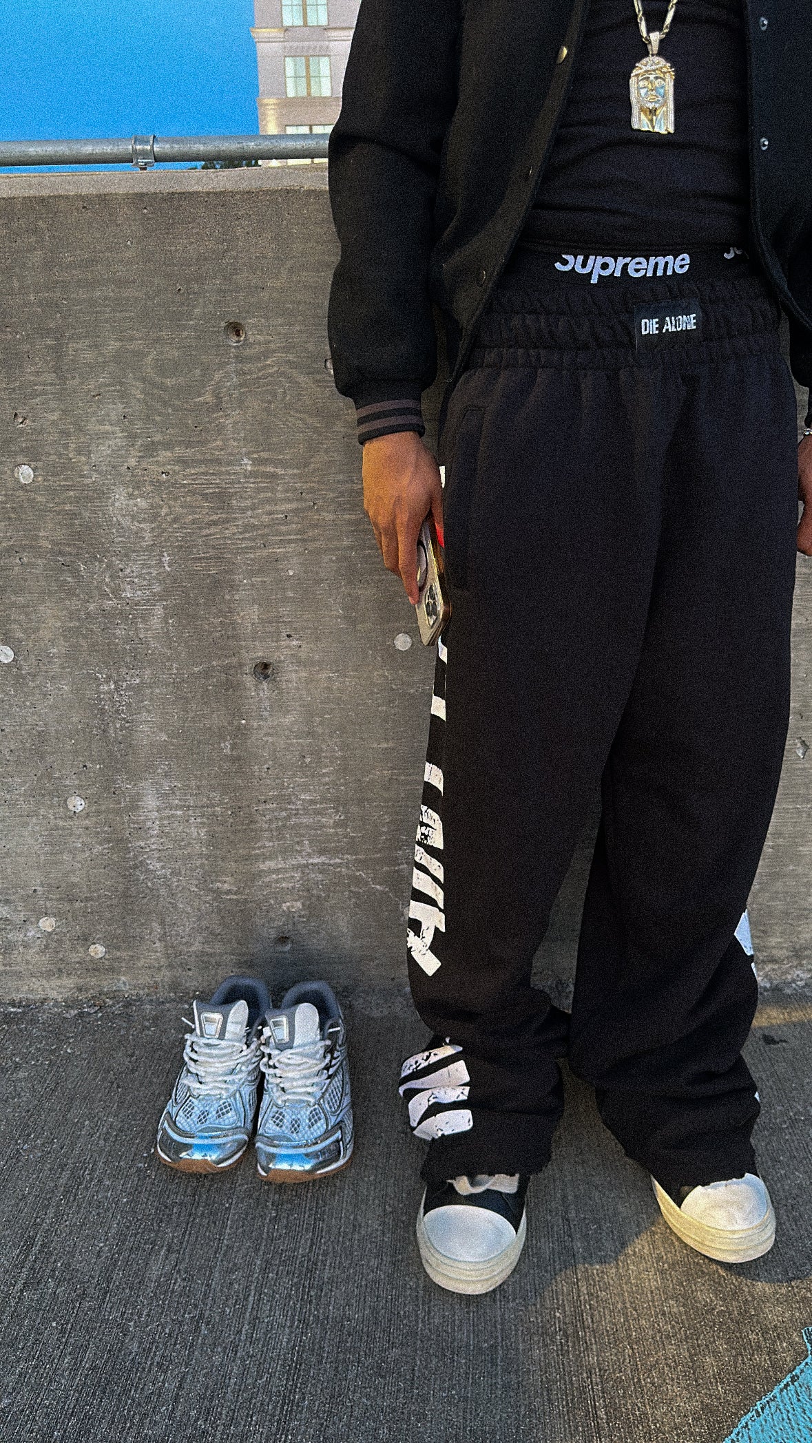 “KAE” DIE ALONE SWEATS